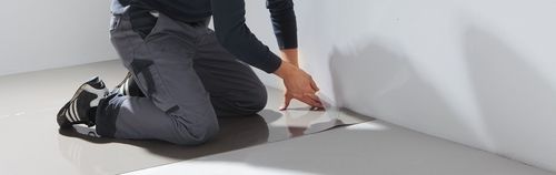Dlaczego warto kłaść maty wyciszające pod panele podłogowe?